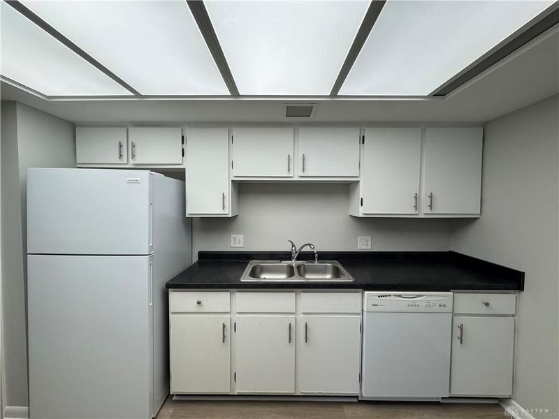 30 Poinciana Drive, Unit 6, Dayton, OH 45459 Photo 6