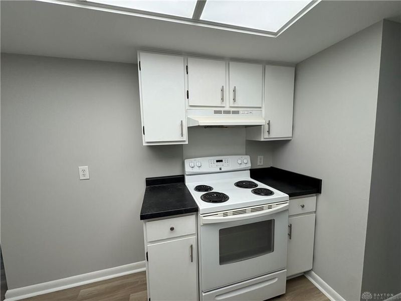 30 Poinciana Drive, Unit 6, Dayton, OH 45459 Photo 8