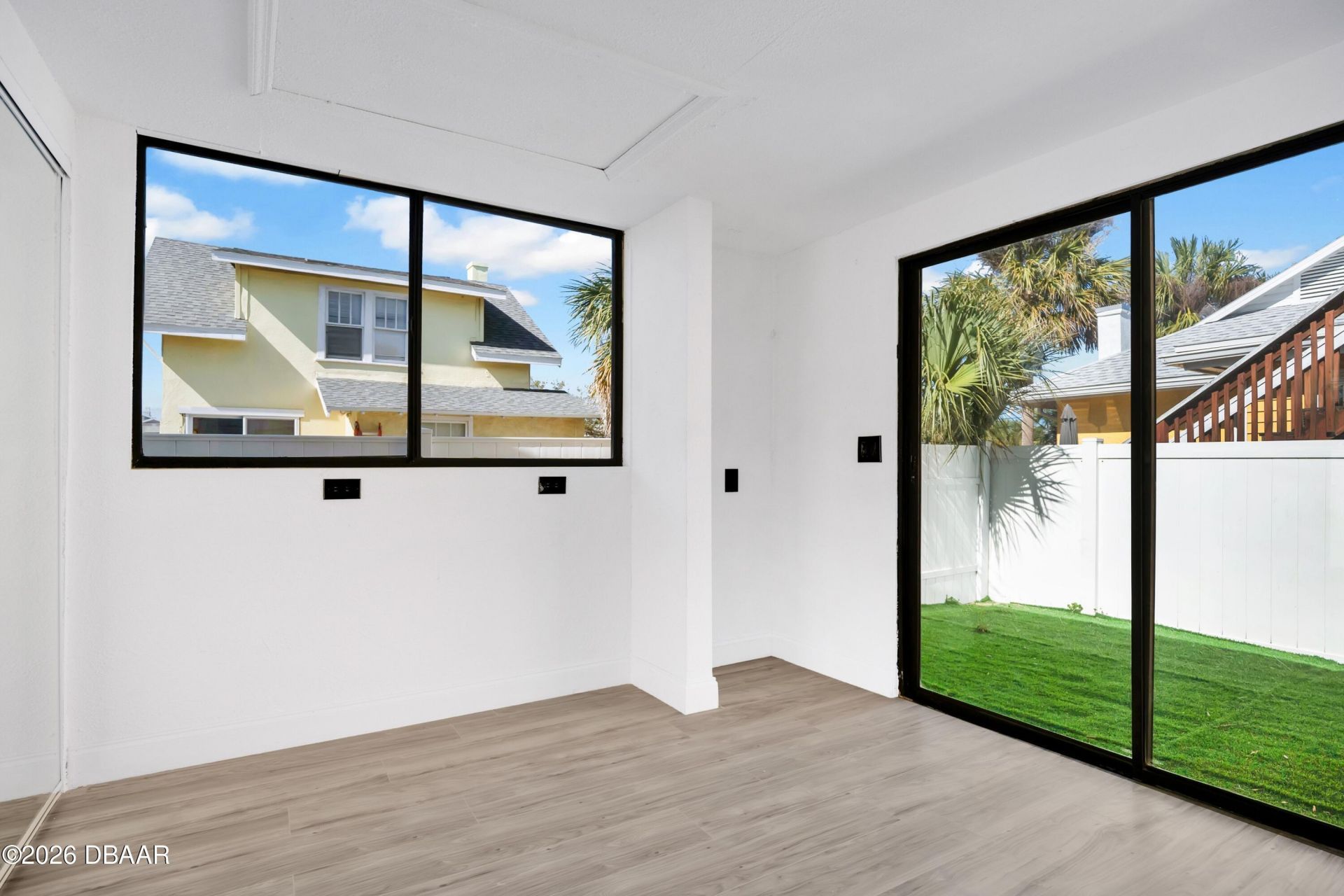 207 S Oleander Avenue, Daytona Beach, FL 32118 Photo