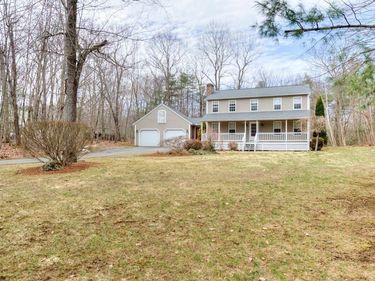 33 Dogwood Road N., Hubbardston, MA 01452