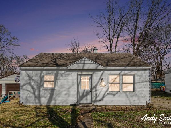 805 Sunnock Avenue, Kalamazoo, MI 49001