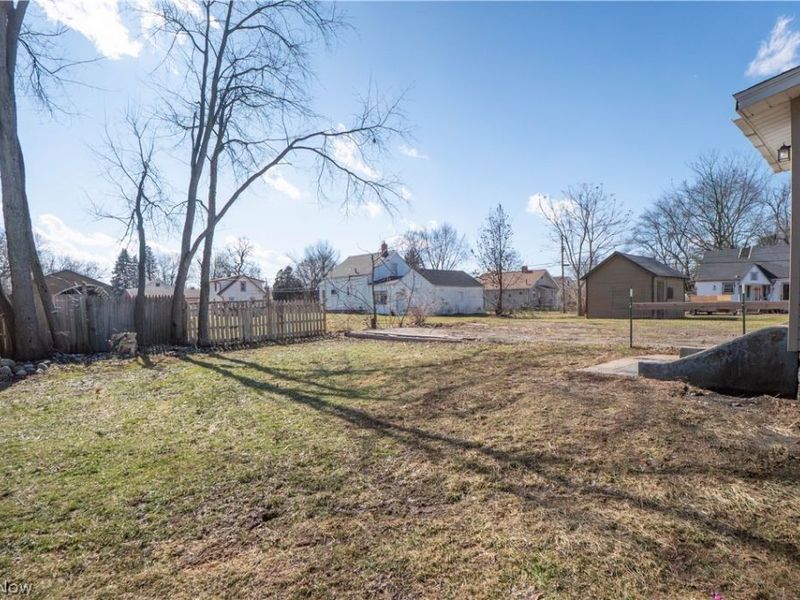 2408 21st Street NE, Canton, OH 44705 Photo 23