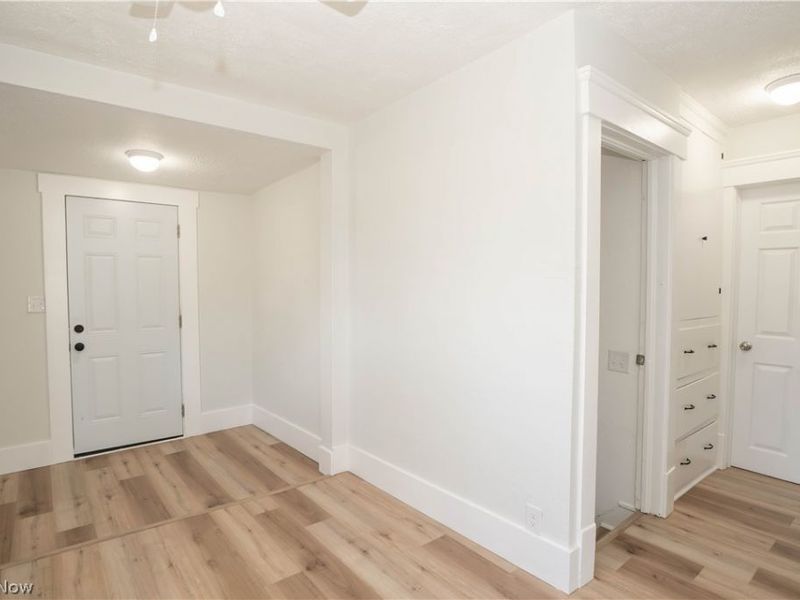 2408 21st Street NE, Canton, OH 44705 Photo 9