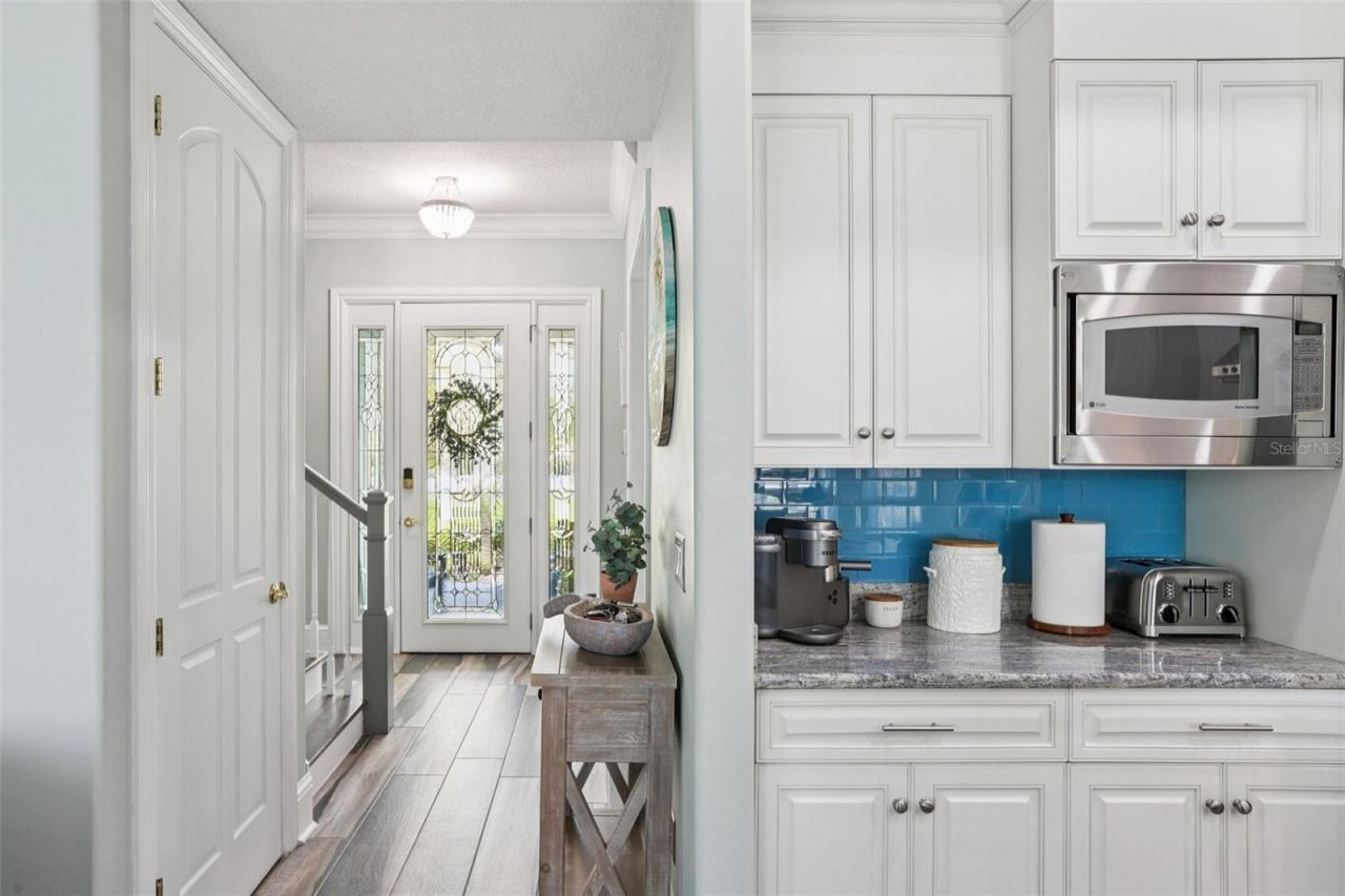 8107 Sierra Manor Lane, Tampa, FL 33635 Photo