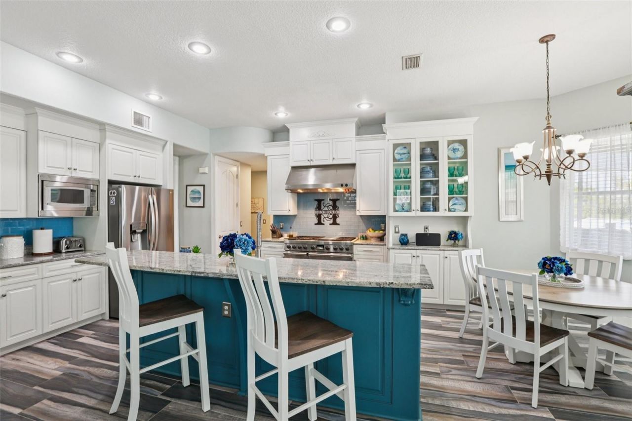 8107 Sierra Manor Lane, Tampa, FL 33635 Photo