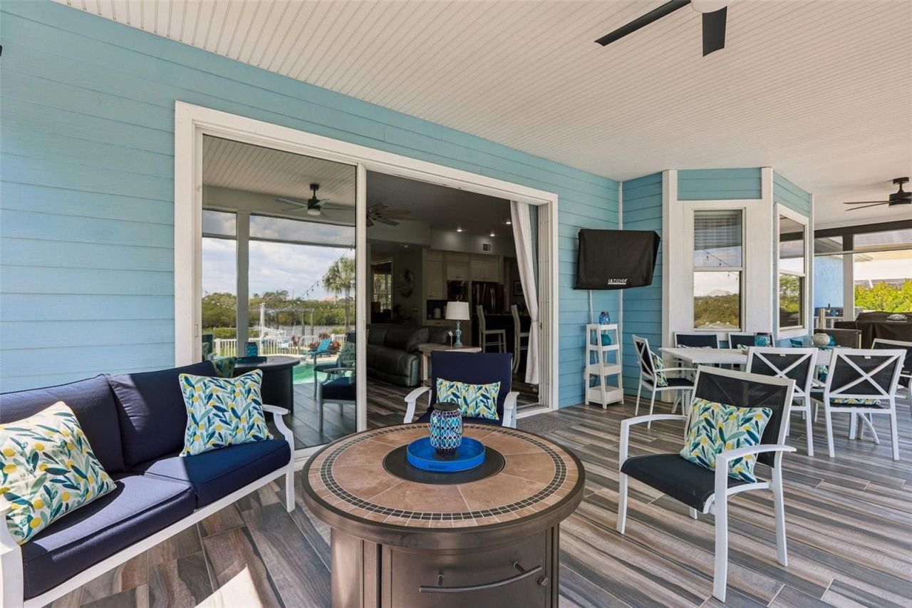 8107 Sierra Manor Lane, Tampa, FL 33635 Photo