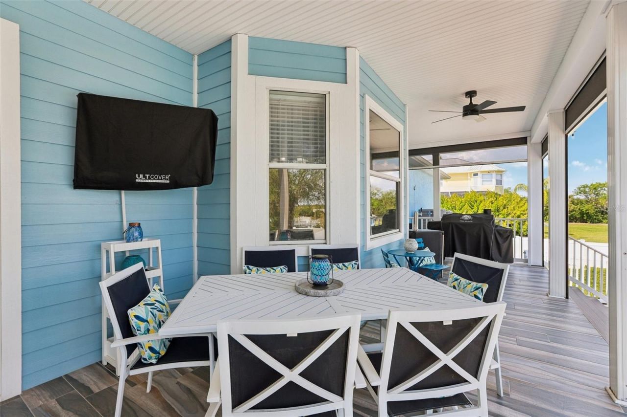 8107 Sierra Manor Lane, Tampa, FL 33635 Photo