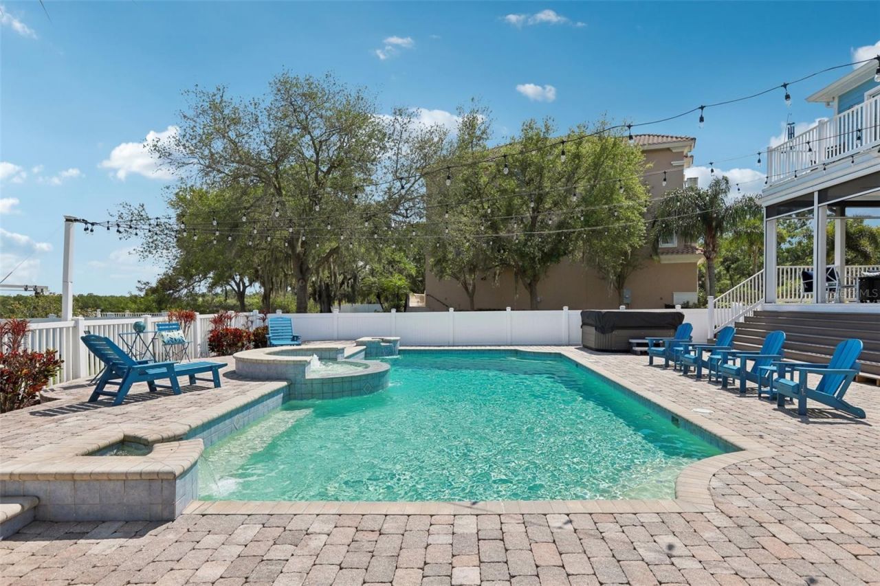 8107 Sierra Manor Lane, Tampa, FL 33635 Photo