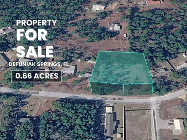 208 KINGS LAKE BOULEVARD , DEFUNIAK SPRINGS, FL 32433