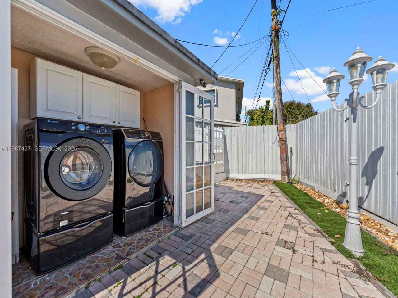 871 SE 5th Pl , Hialeah, FL 33010 Photo