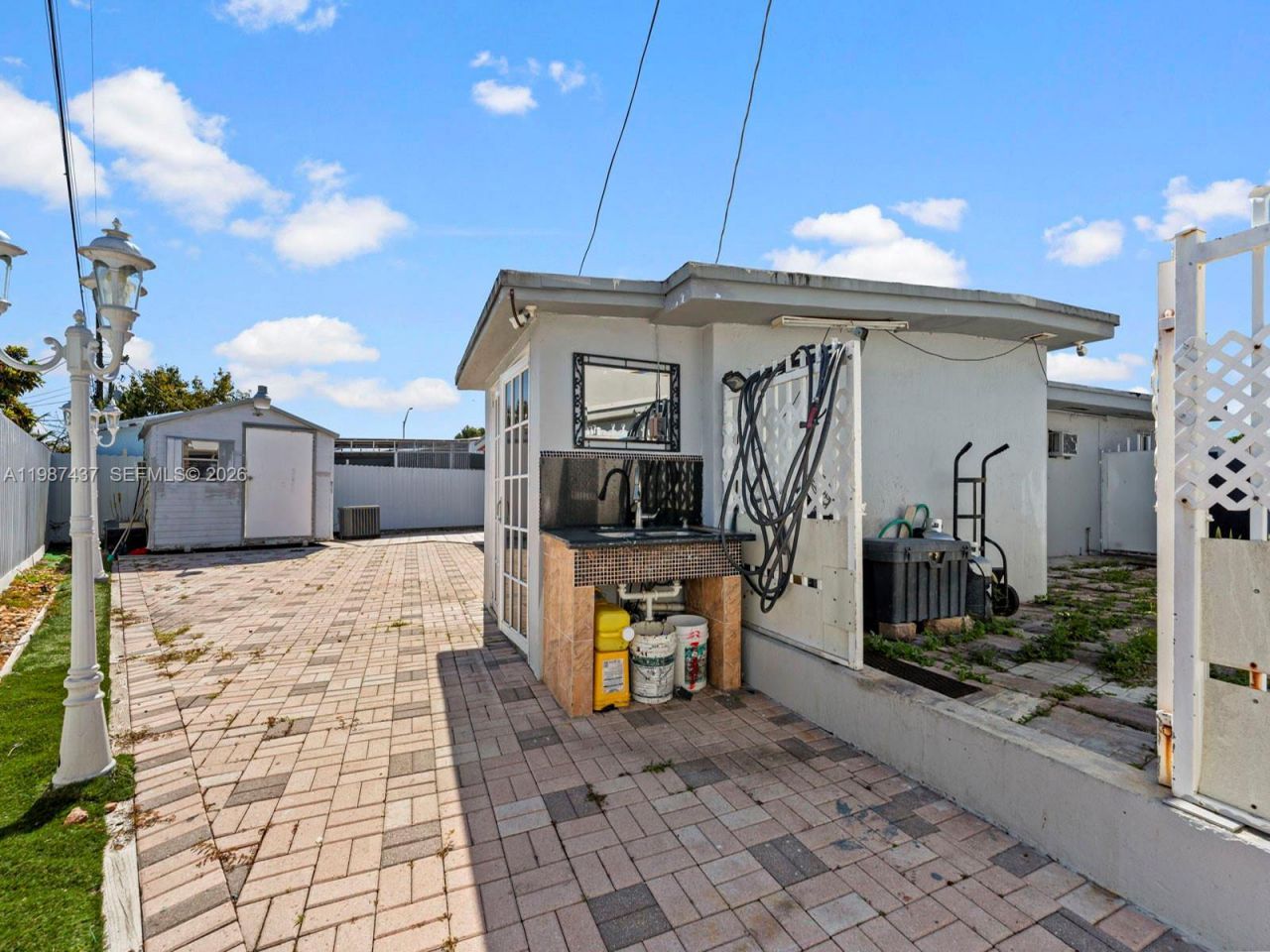 871 SE 5th Pl , Hialeah, FL 33010 Photo