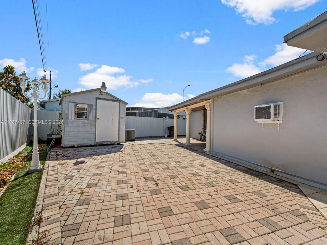 871 SE 5th Pl , Hialeah, FL 33010 Photo