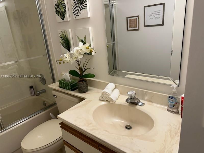 3309 Water Oak Dr , Unit 1304, Hollywood, FL 33021 Photo