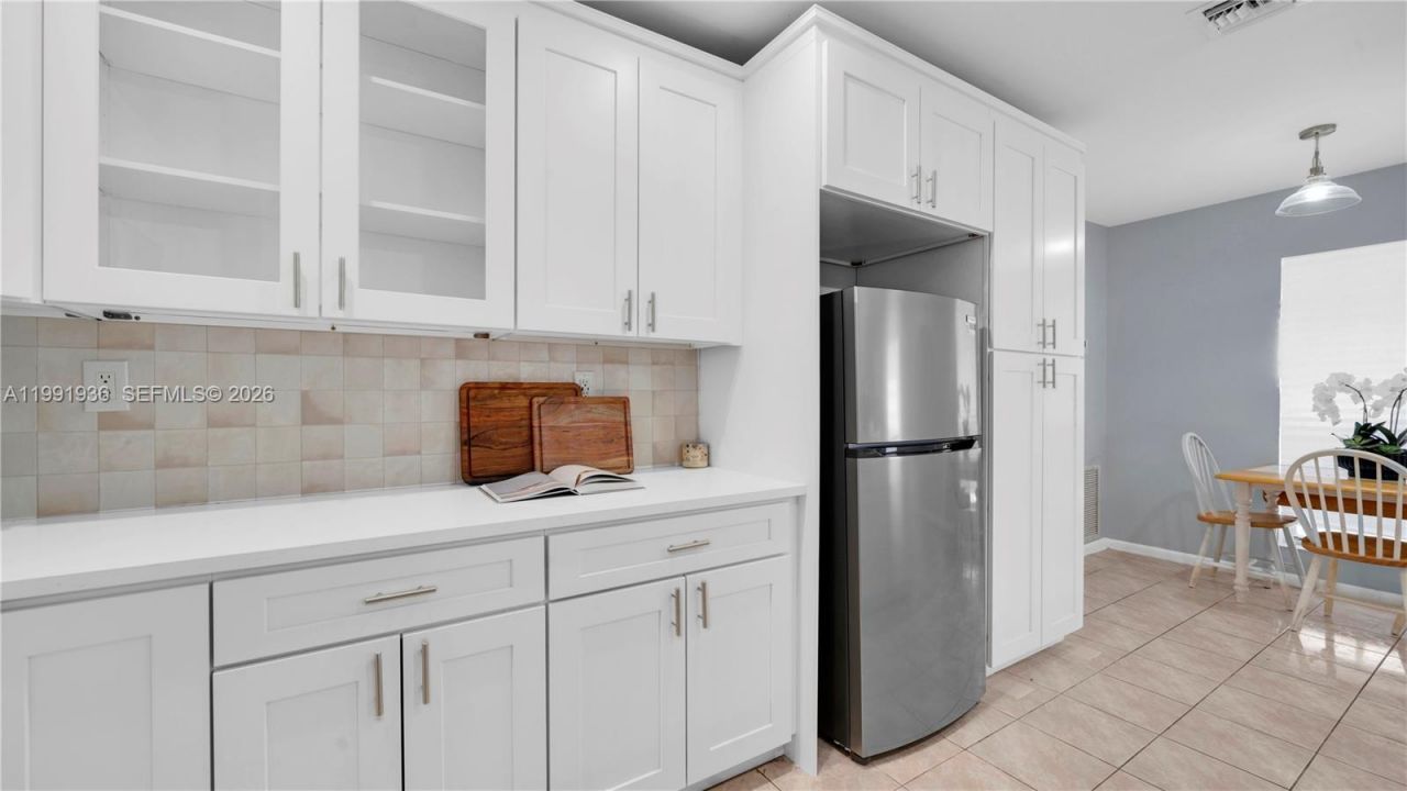 9131 N Lake Miramar Cir , Miramar, FL 33025 Photo