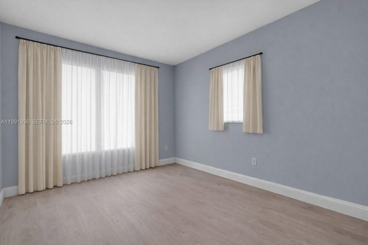 9131 N Lake Miramar Cir , Miramar, FL 33025 Photo