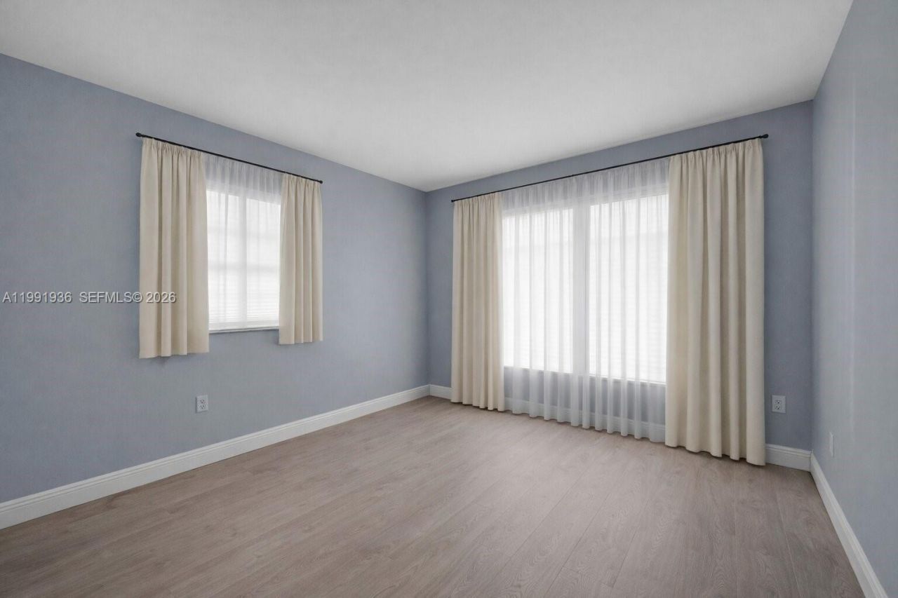 9131 N Lake Miramar Cir , Miramar, FL 33025 Photo