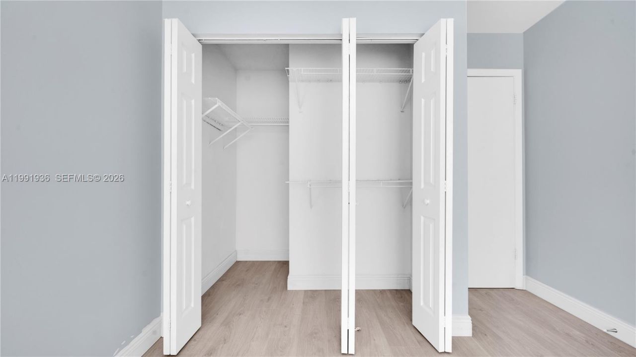 9131 N Lake Miramar Cir , Miramar, FL 33025 Photo