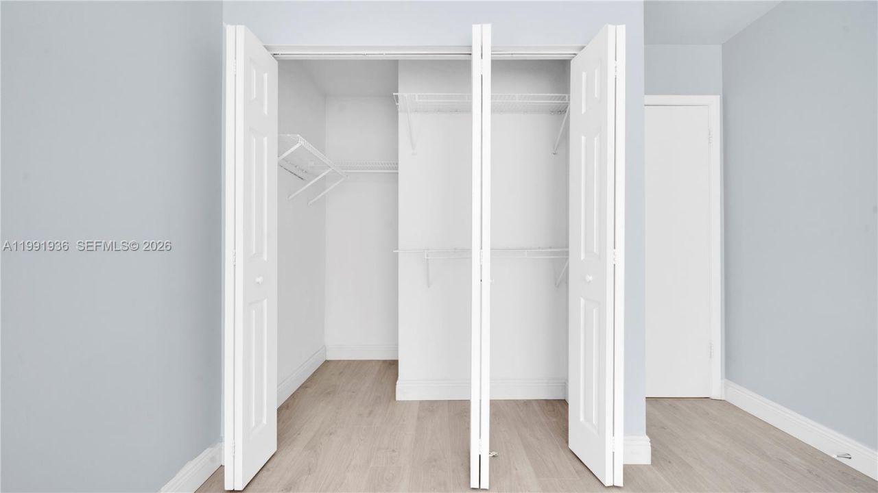 9131 N Lake Miramar Cir , Miramar, FL 33025 Photo