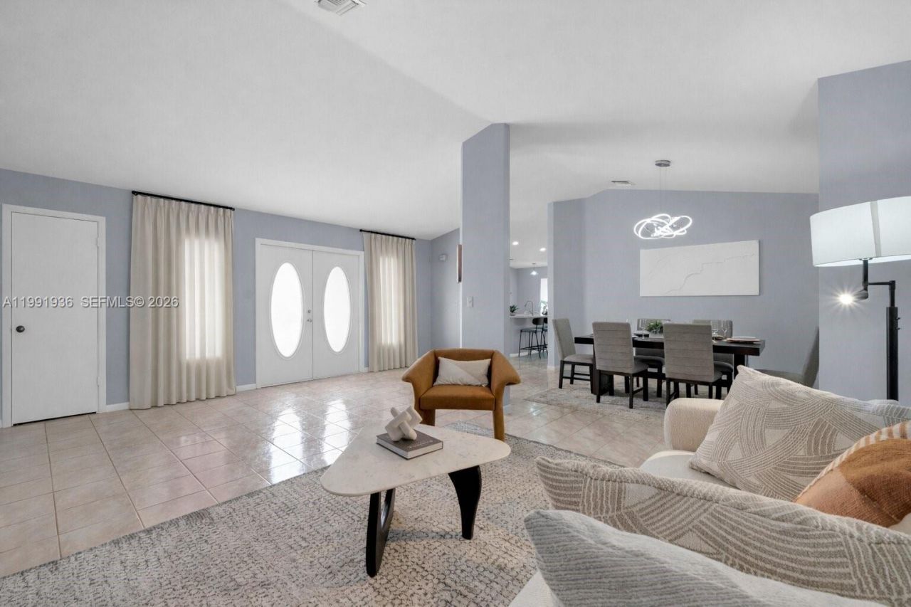 9131 N Lake Miramar Cir , Miramar, FL 33025 Photo