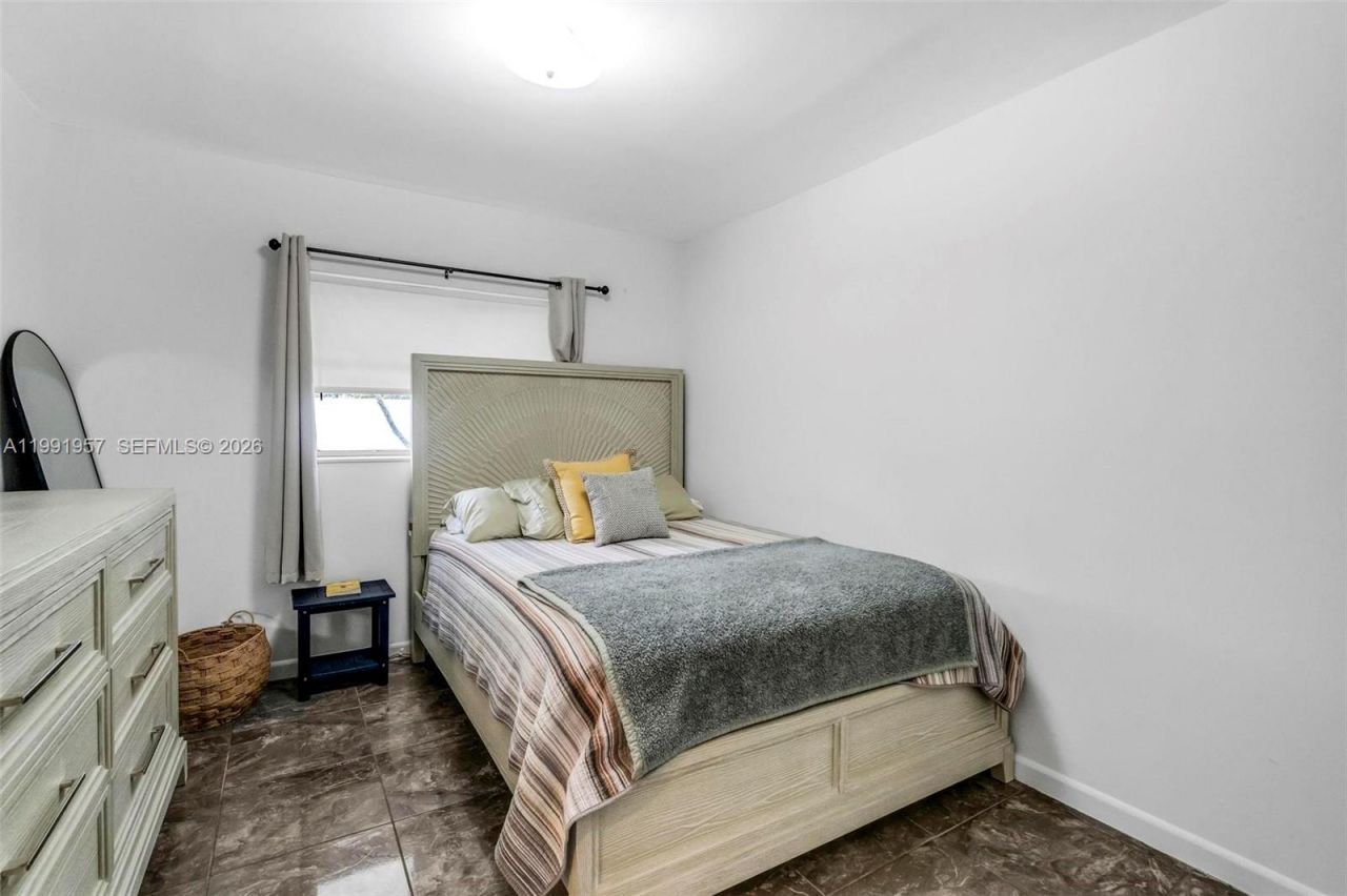 7211 NW 76th St , Tamarac, FL 33321 Photo