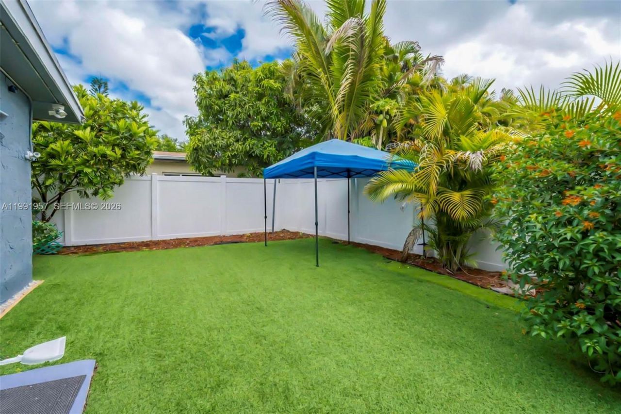 7211 NW 76th St , Tamarac, FL 33321 Photo