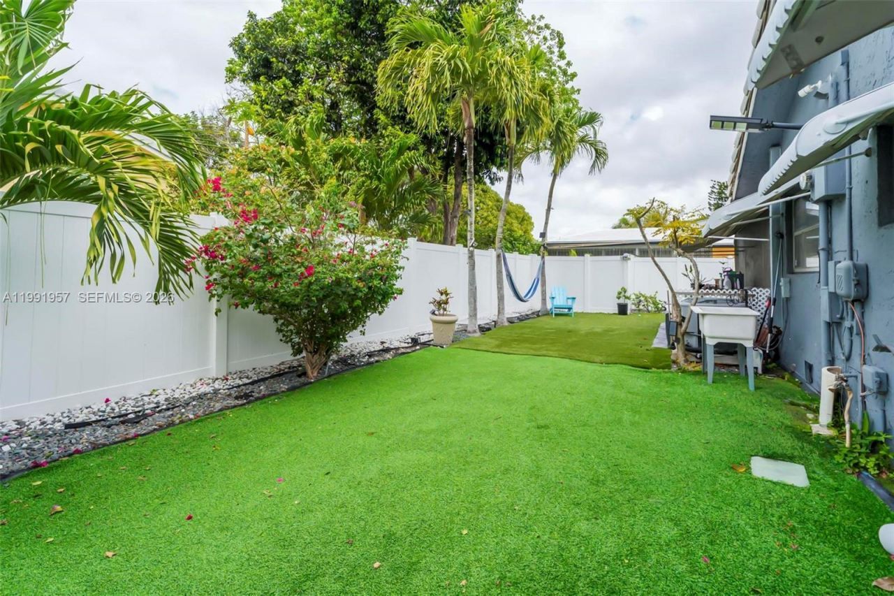 7211 NW 76th St , Tamarac, FL 33321 Photo