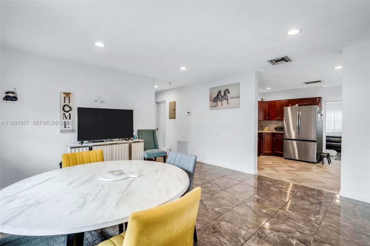 7211 NW 76th St , Tamarac, FL 33321 Photo