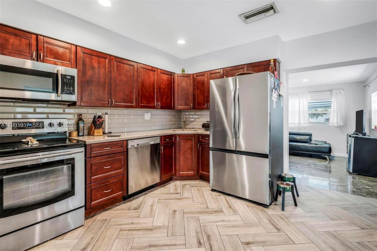 7211 NW 76th St , Tamarac, FL 33321 Photo