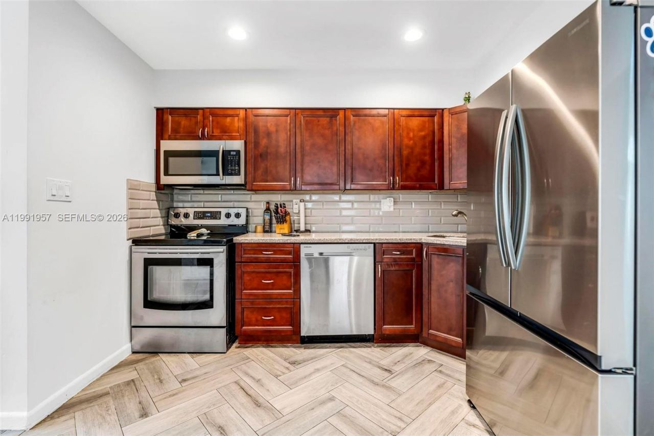 7211 NW 76th St , Tamarac, FL 33321 Photo