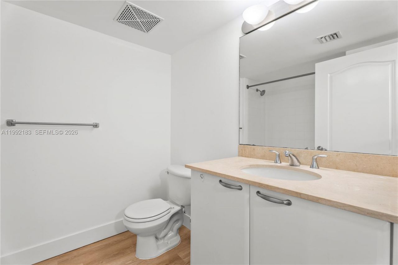 2101 Brickell Ave , Unit 806, Miami, FL 33129 Photo