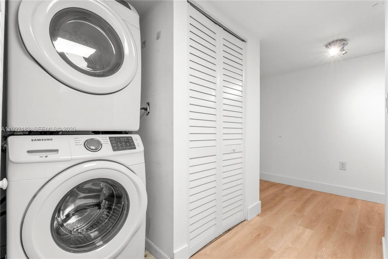 2101 Brickell Ave , Unit 806, Miami, FL 33129 Photo