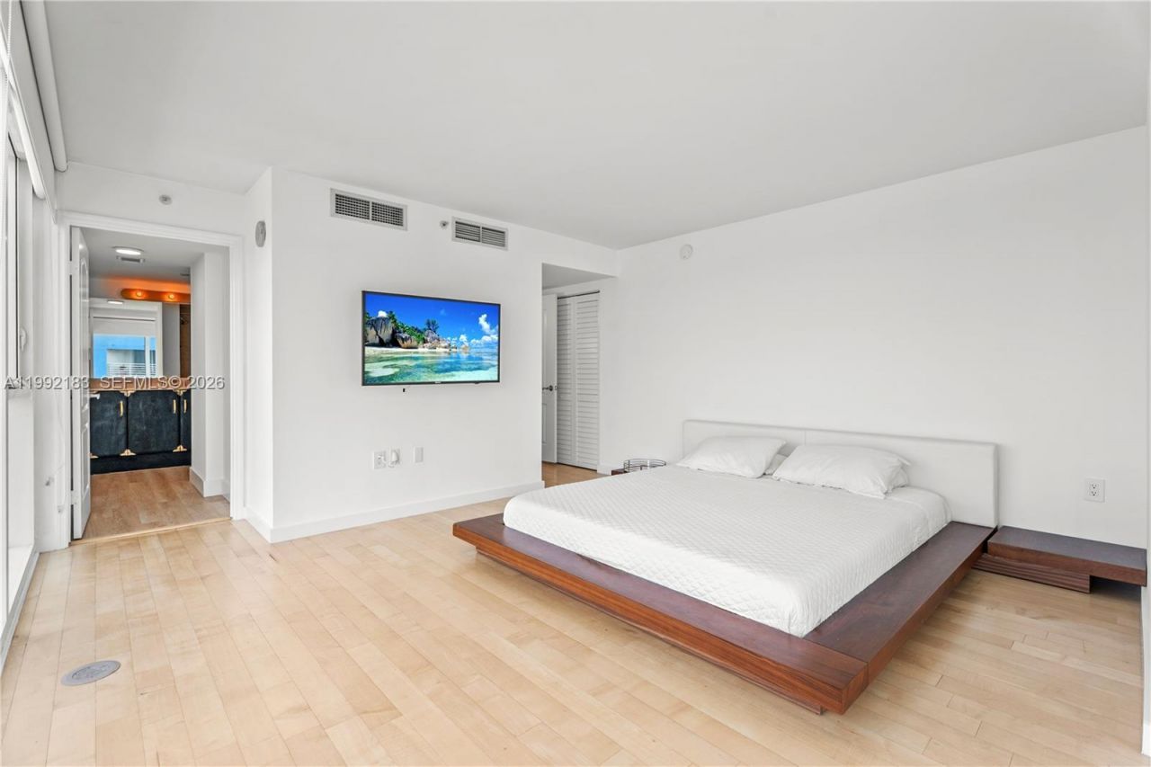 2101 Brickell Ave , Unit 806, Miami, FL 33129 Photo