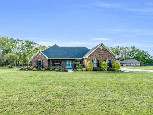 5419 Wolfe, Columbus, MS 39705