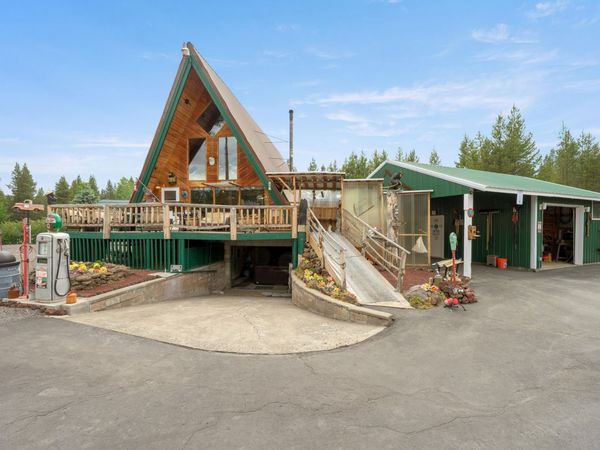 52717 Meadow Lane Lane, La Pine, OR 97739