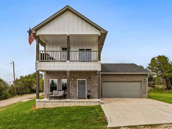 2100 Cactus Alley, Granbury, TX 76048