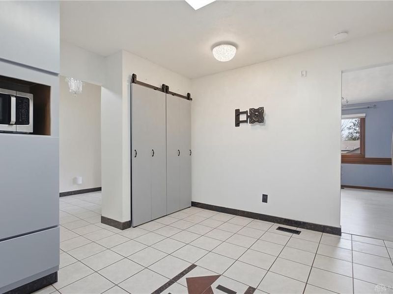 438 Merrick Drive, Beavercreek, OH 45434 Photo 17