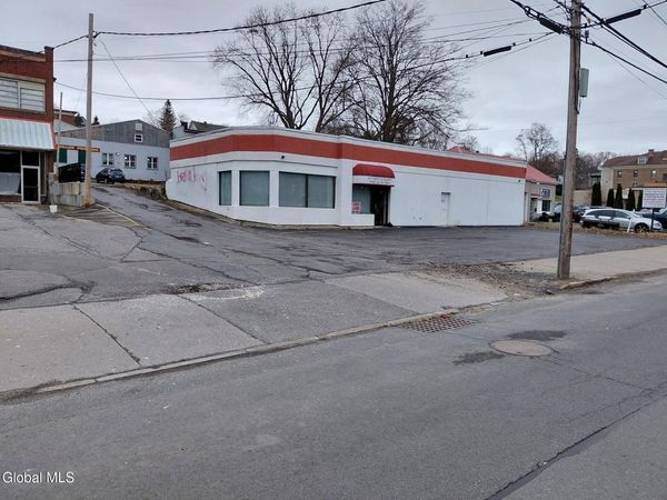 93 Guy Park Avenue, Amsterdam, NY 12010