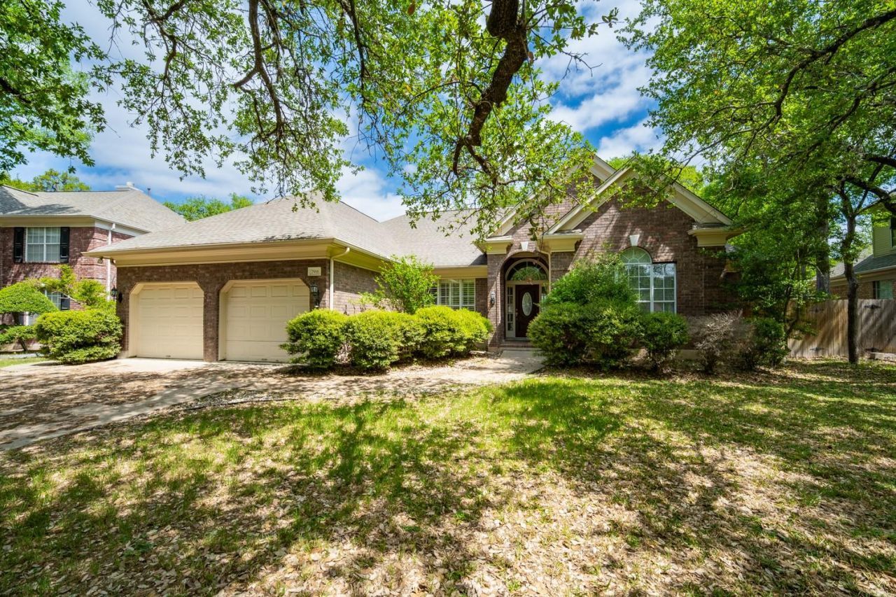 7916 Yaupon Dr, Austin, TX 78759 Main Photo
