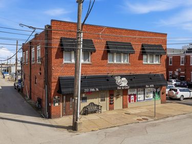 212 20th , Huntington, WV 25701