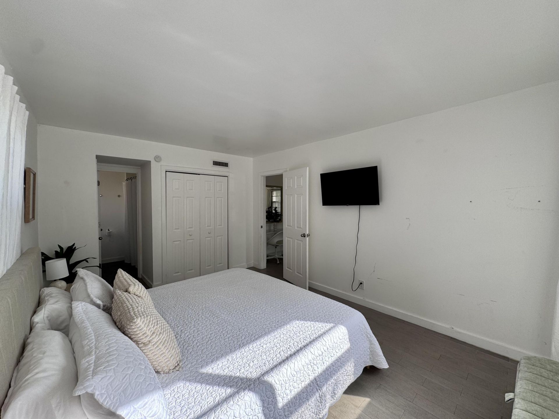 202 Lucerne Avenue, Unit 13a, Lake Worth Beach, FL 33460 Photo