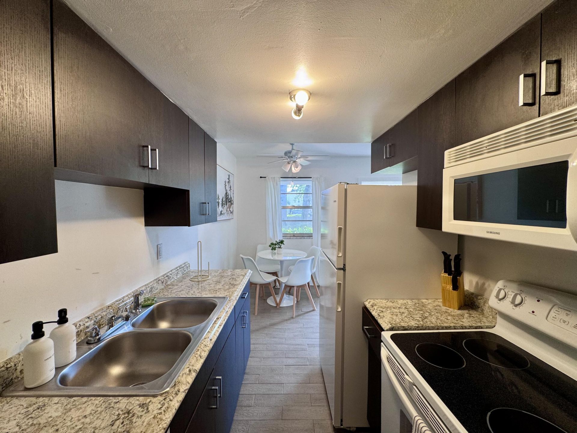 202 Lucerne Avenue, Unit 13a, Lake Worth Beach, FL 33460 Photo