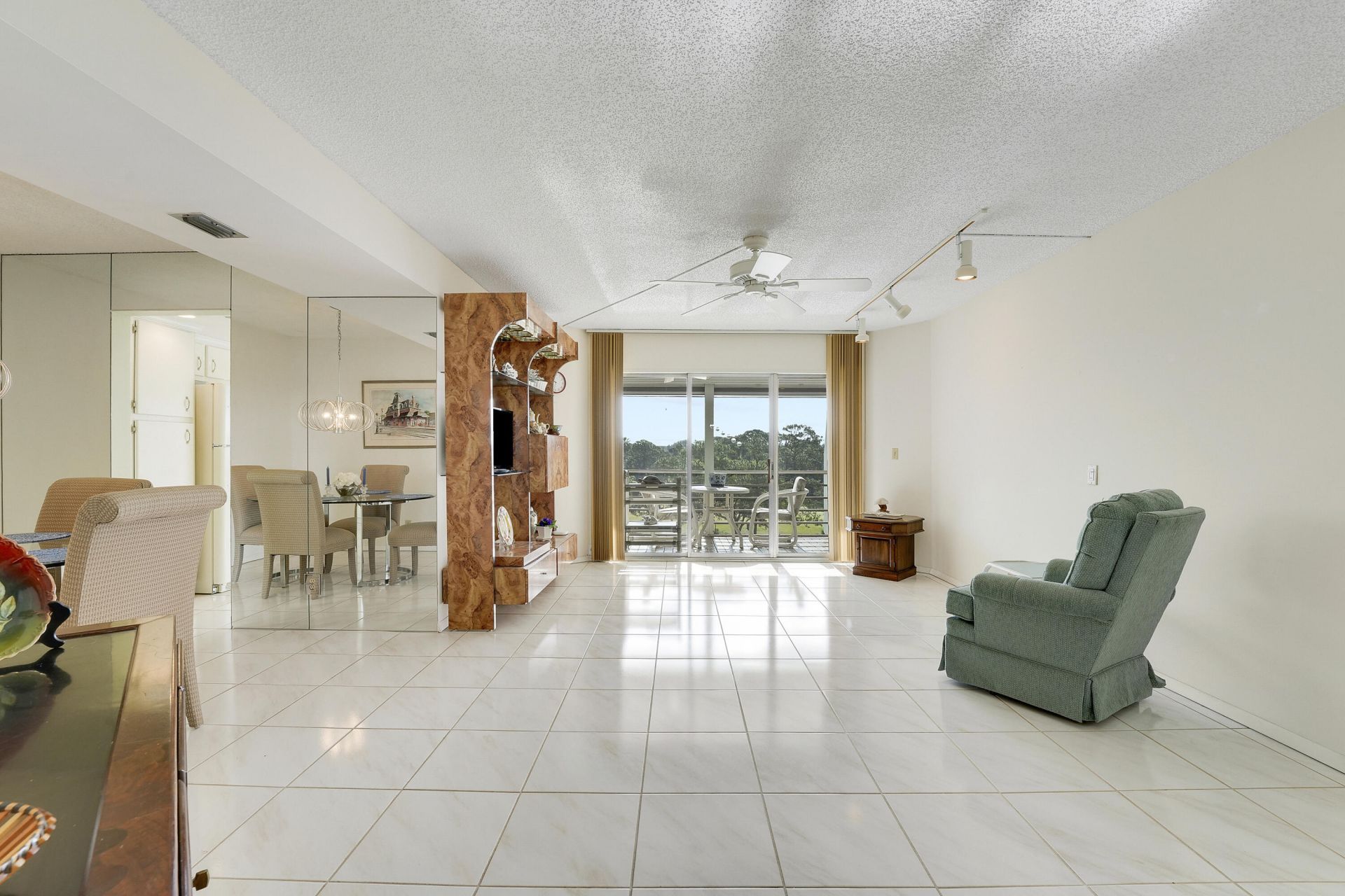 3597 Birdie Drive, Unit 607, Lake Worth, FL 33467 Photo