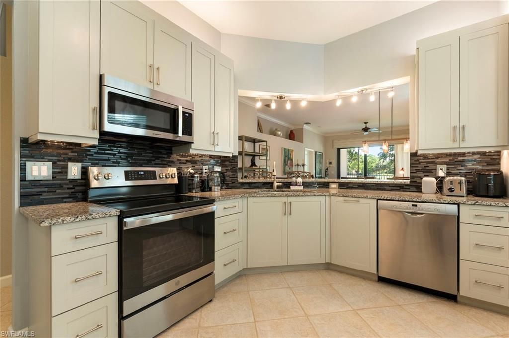 2433 Ravenna Blvd, Unit 202, Naples, FL 34109 Photo