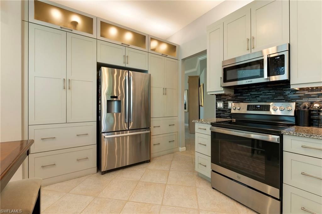 2433 Ravenna Blvd, Unit 202, Naples, FL 34109 Photo