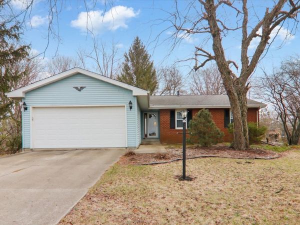 803 Towanda Barnes Road , Towanda, IL 61776