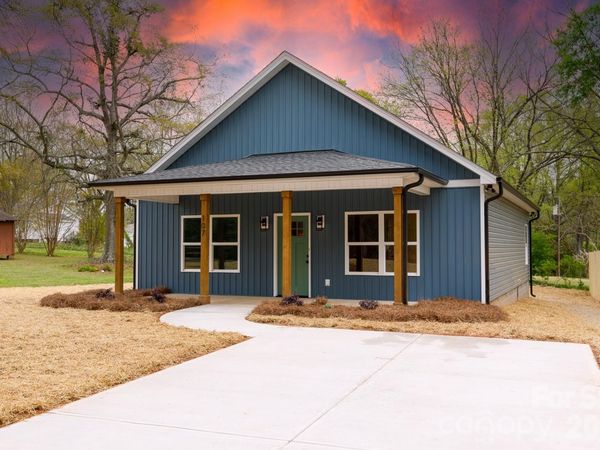 107 Brown Street, Unit 12 / 13, Clover, SC 29710