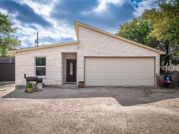2705 Cory LN , Spicewood, TX 78669