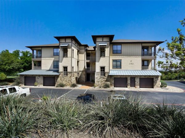 17800 Edgewood WAY , Unit 203, Jonestown, TX 78645