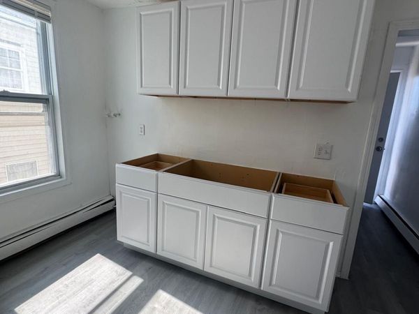 265 Sixth , Unit 3rd, Bridgeport, CT 06607