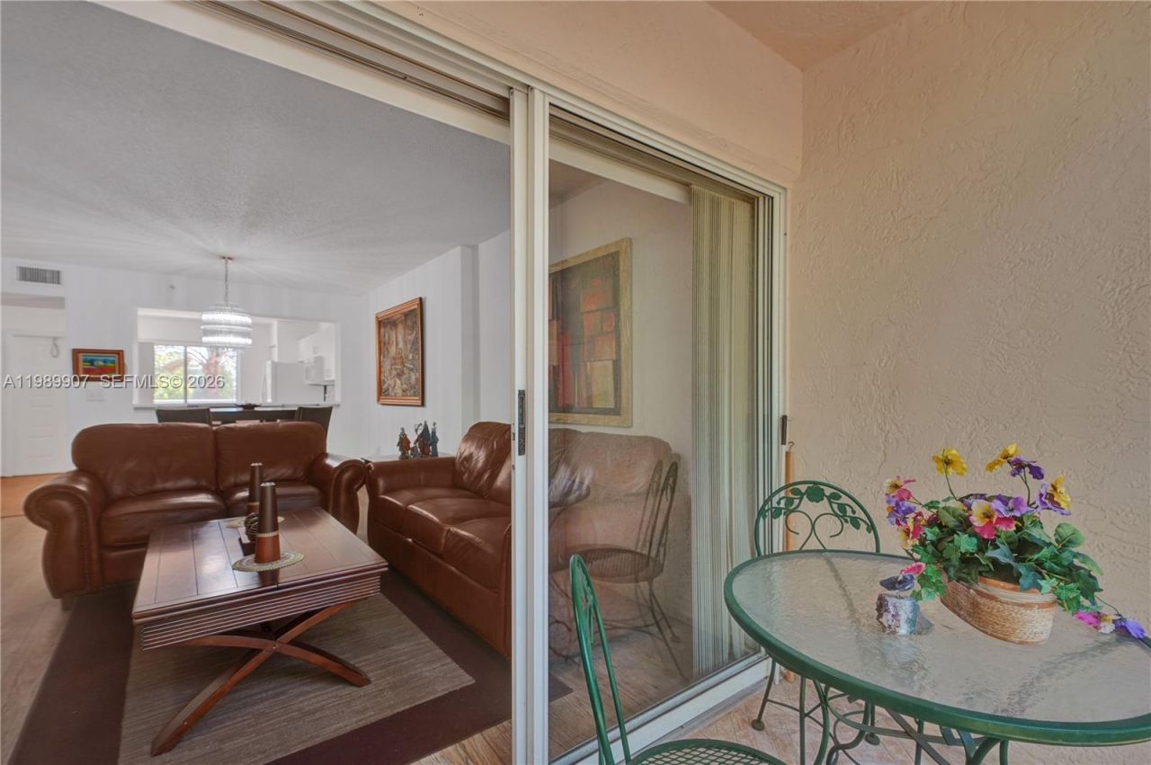 9511 Weldon Cir , Unit G306, Tamarac, FL 33321 Photo